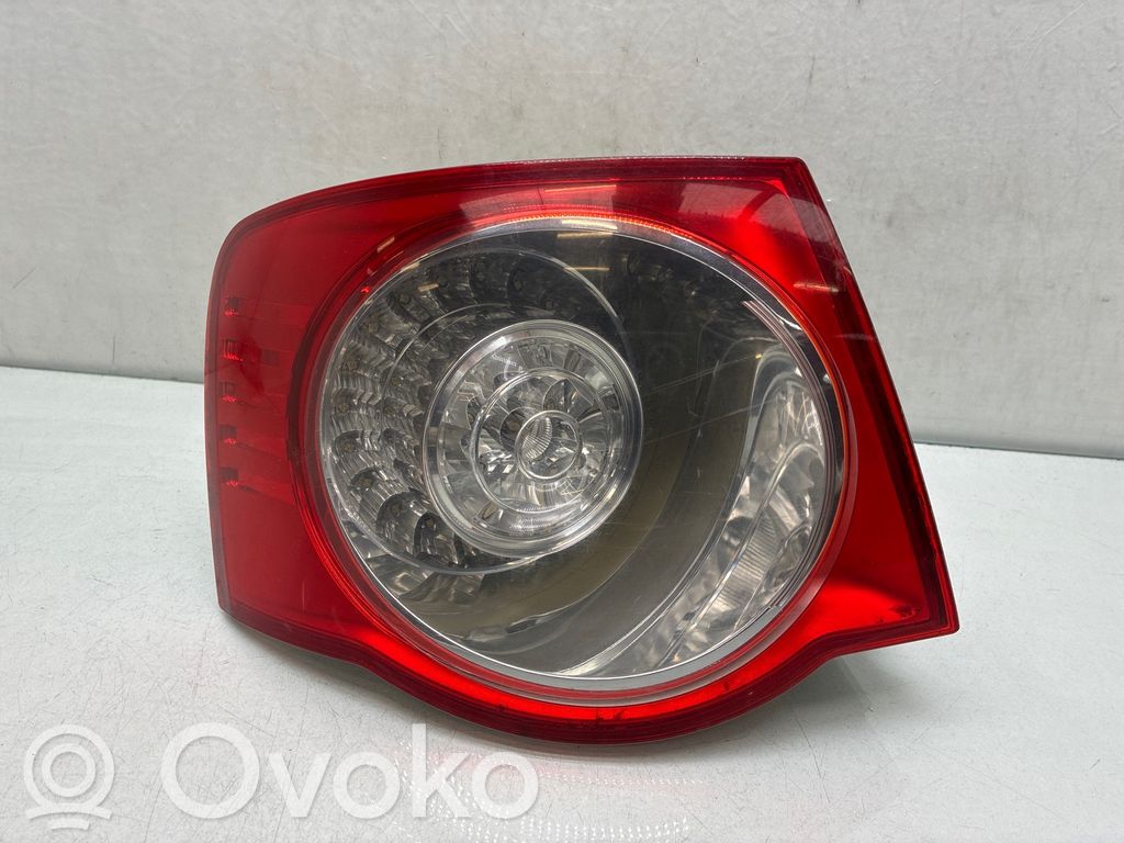Volkswagen Jetta V Lampa tylna 