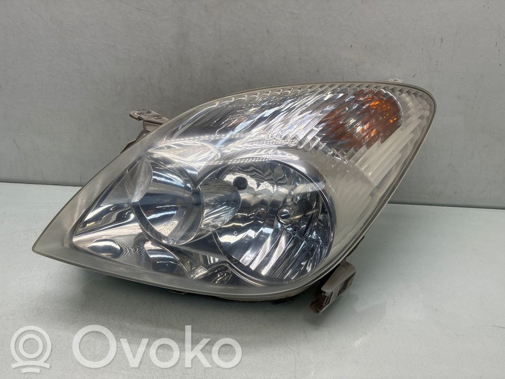Toyota Corolla Verso E120 E121 Headlight/headlamp 
