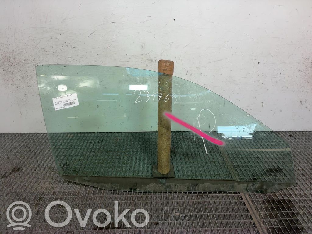 Volkswagen Golf IV Szyba drzwi przednich