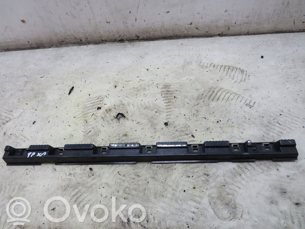 BMW X1 E84 Sill supporting ledge 