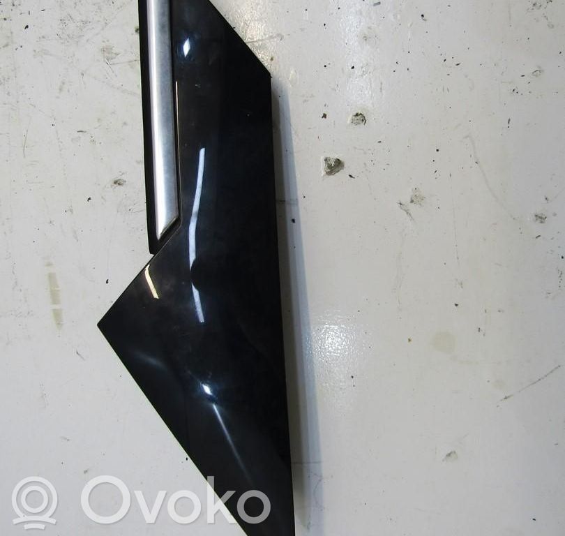 Opel Astra K Lokasuojan päätylista 
