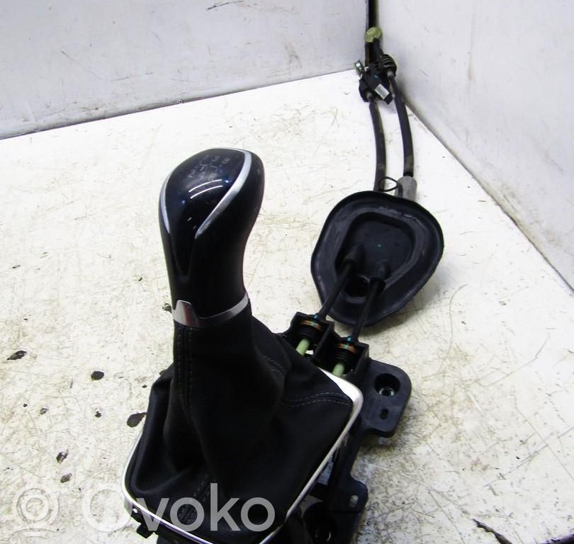 Opel Corsa F Selector/cambiador de marcha en la caja de cambios 