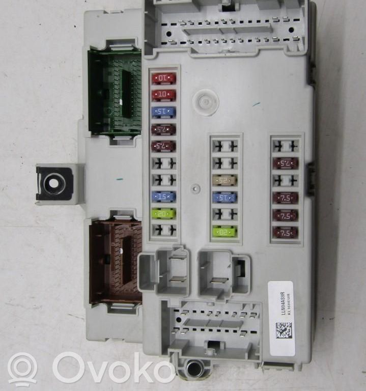 Mukavuusmoduuli   68273258AE,68273258AE