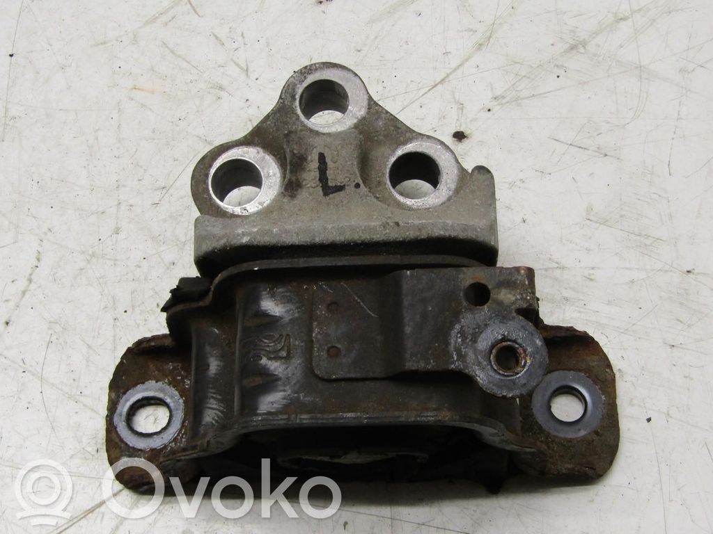 Fiat 500X Engine mount vacuum valve 