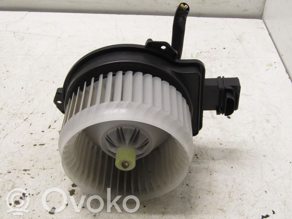 Suzuki SX4 S-Cross Heater fan/blower 