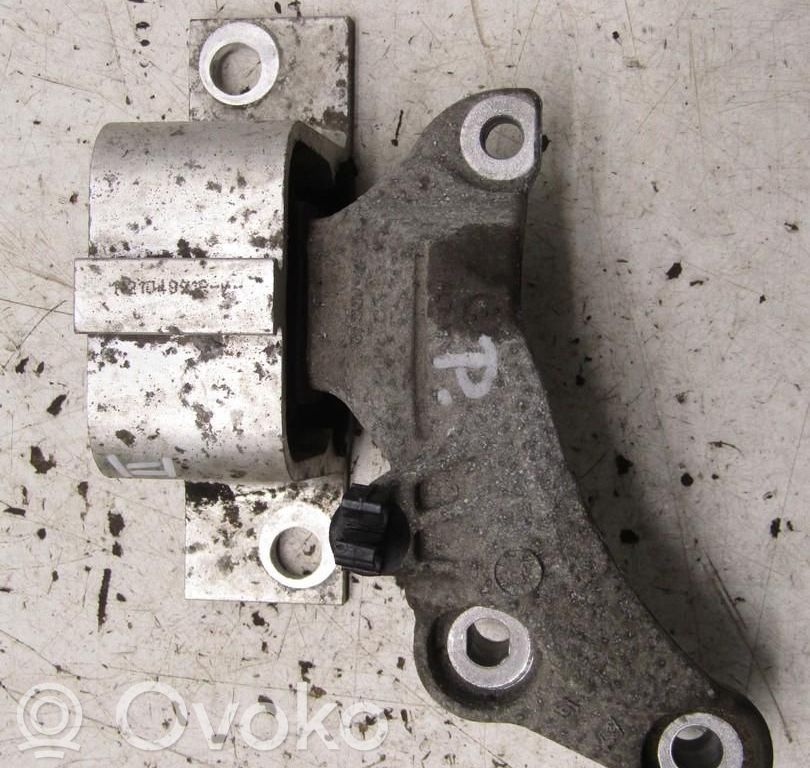 Dacia Duster II Engine mount bracket 