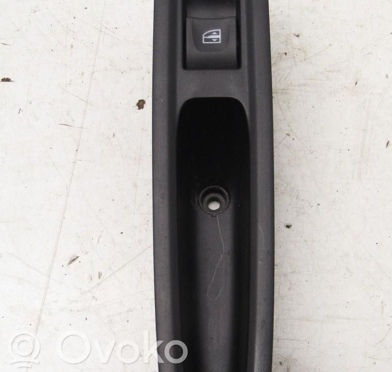 Dacia Sandero III Quarter vent window switch 