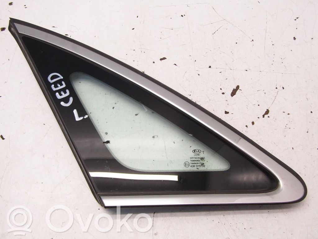 KIA Ceed Szyba karoseryjna tylna 