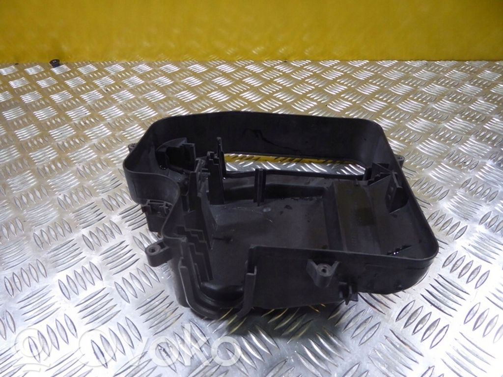 Engine control unit box   8D1907355B