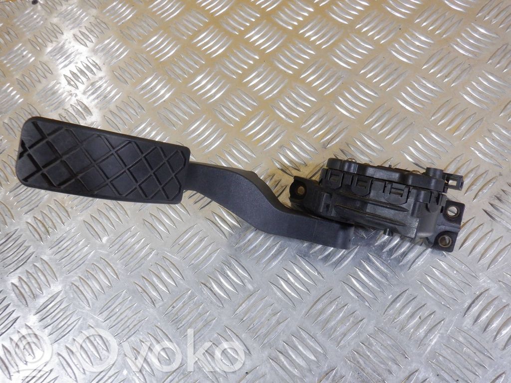 Volkswagen Golf IV Accelerator throttle pedal 
