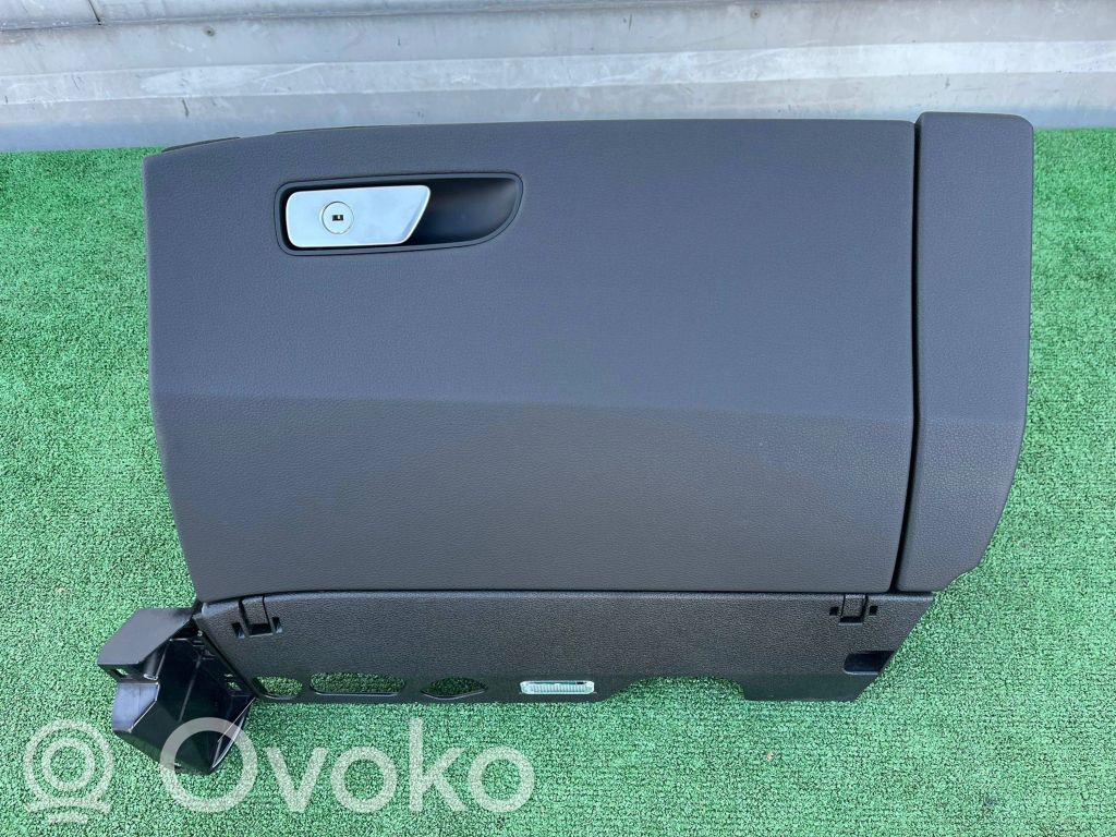 Audi Q7 4M Daiktadėžės (bordačioko) komplektas 