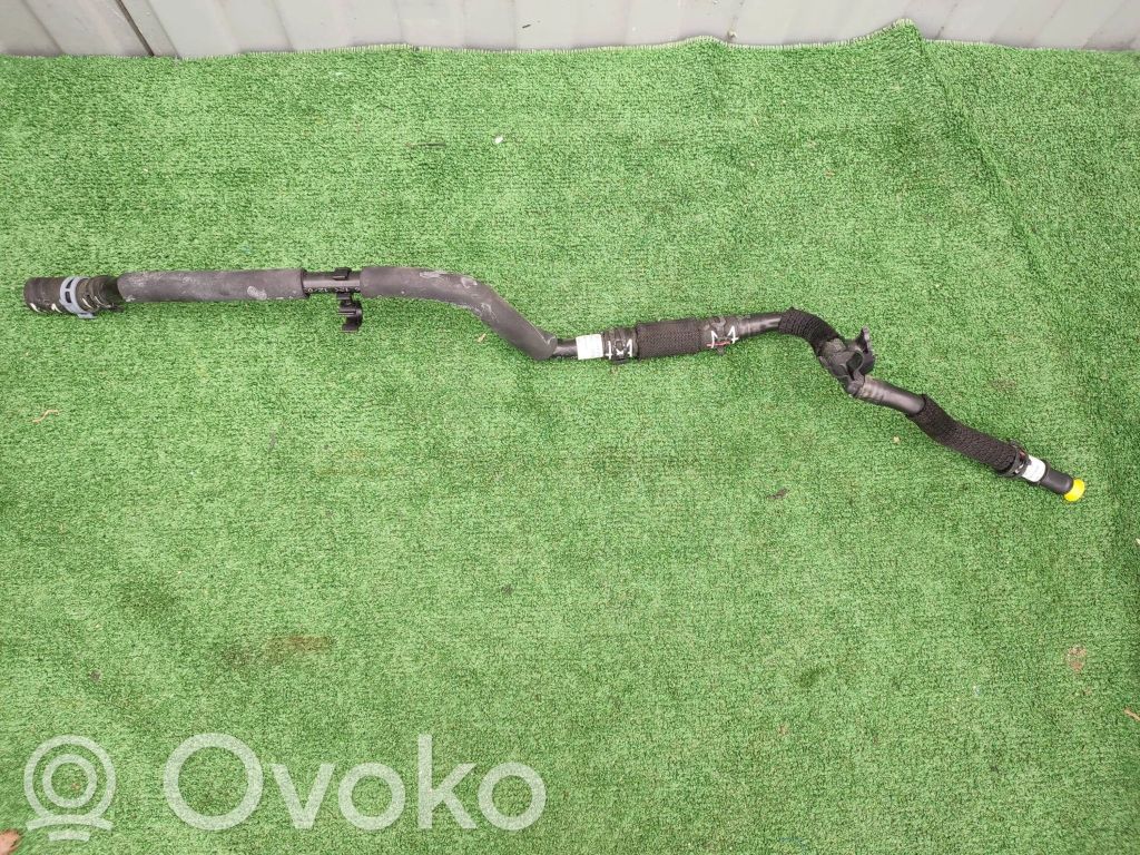 Audi e-tron Engine coolant pipe/hose 