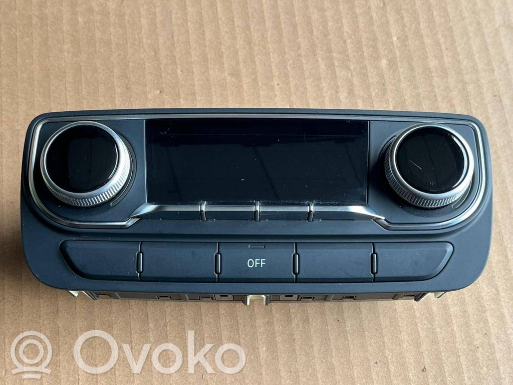 Audi Q7 4M Climate control unit 