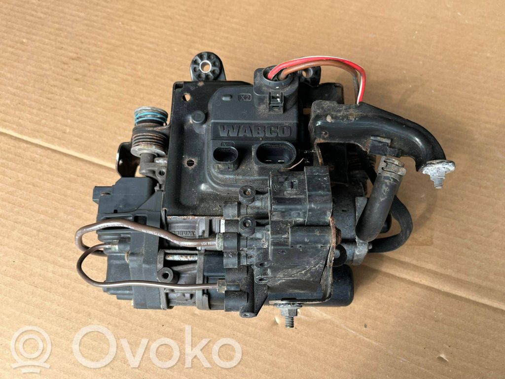 Audi Q7 4M Воздушный компрессор 