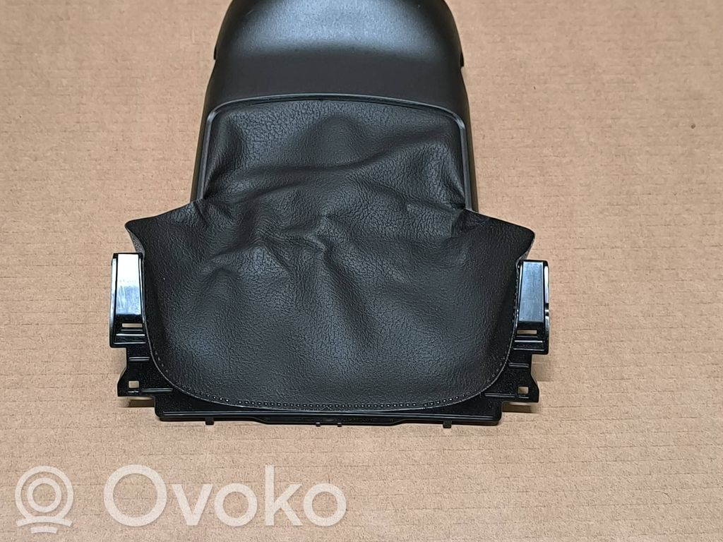 Audi e-tron Steering wheel column trim 