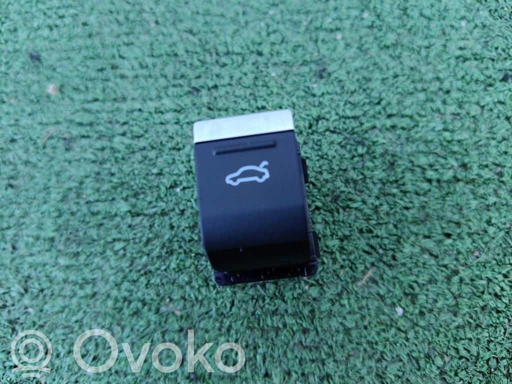 Tailgate opening switch   4K0959831