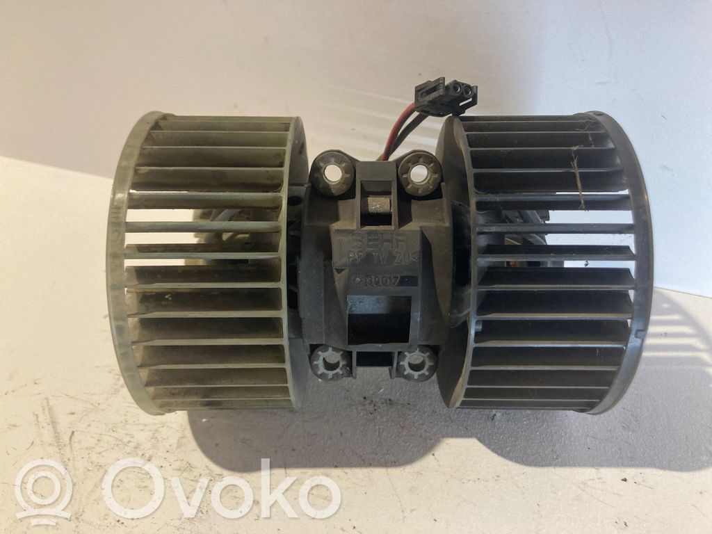 BMW 3 E46 Mazā radiatora ventilators 