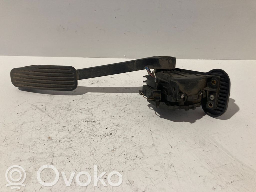 Volvo S60 Pedał gazu / przyspieszenia 