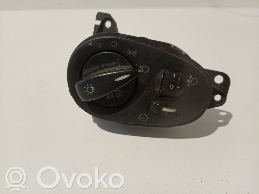 Ford Focus Light switch 