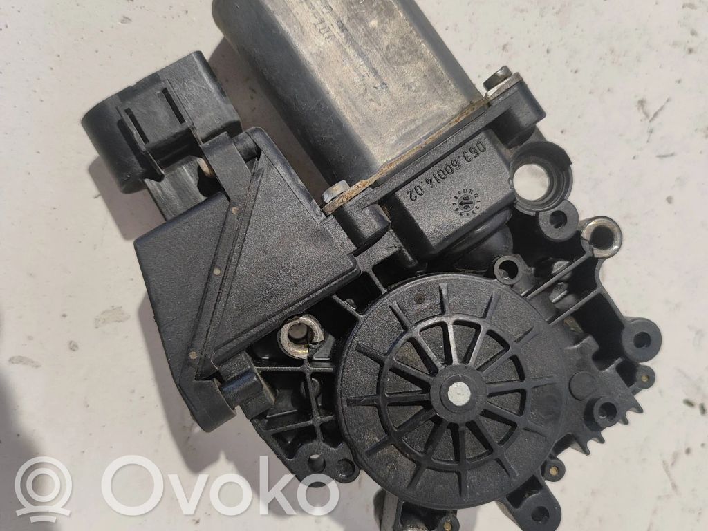 Audi A6 S6 C5 4B Silniczek podnoszenia szyby drzwi tylnych 