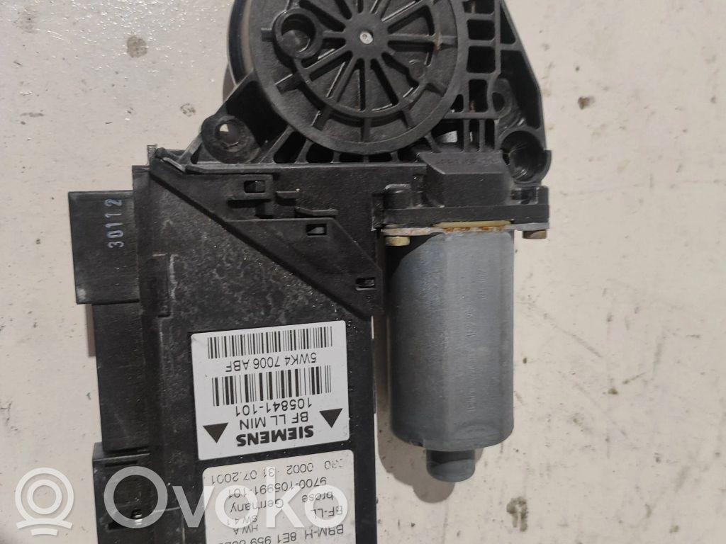 Audi A4 S4 B6 8E 8H Silnik regulatora szyby drzwi przednich 
