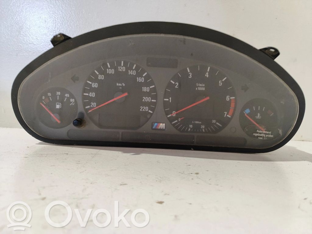 BMW 3 E36 Geschwindigkeitsmesser Cockpit 