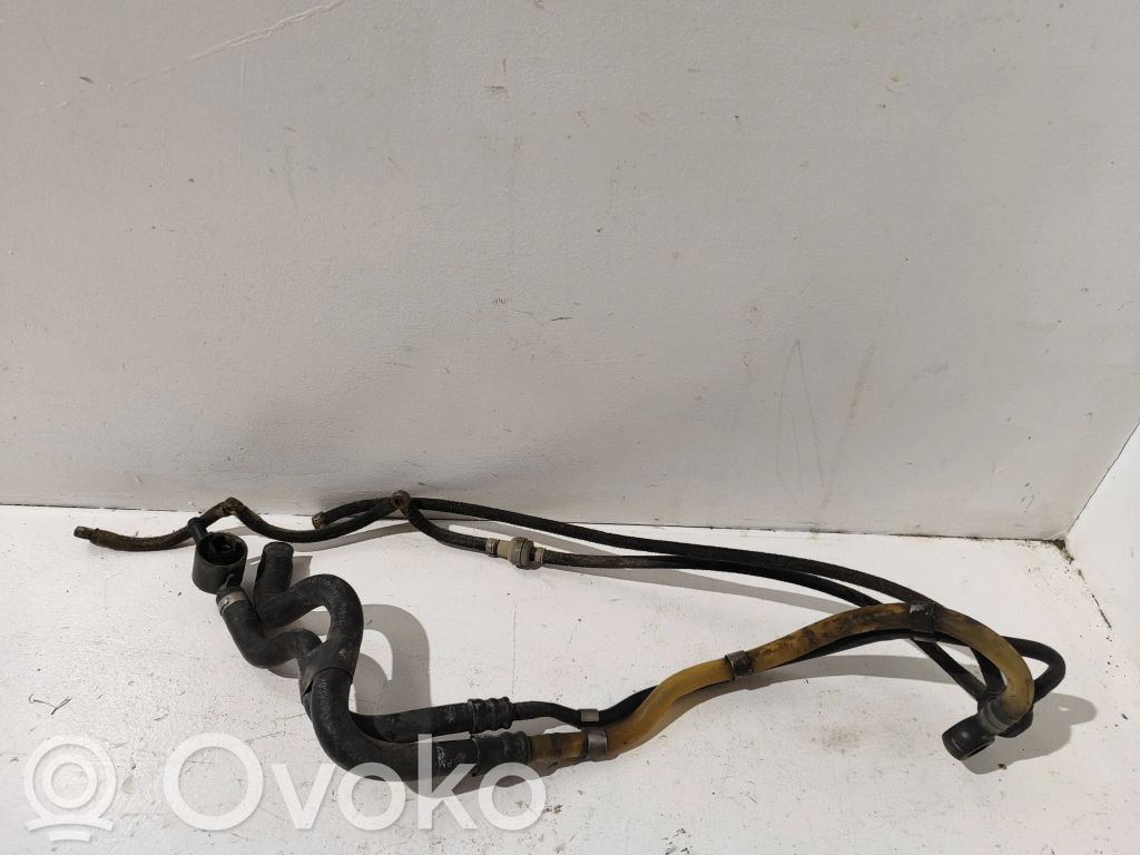 Audi A4 S4 B6 8E 8H Polttoaineputki 
