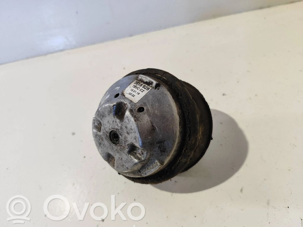 Mercedes-Benz C W203 Engine mount bracket 