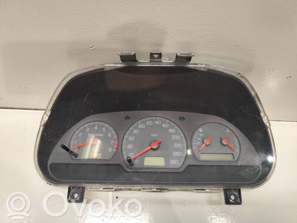 Volvo S40, V40 Spidometras (prietaisų skydelis) 