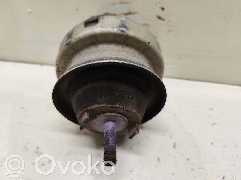 Audi A6 S6 C6 4F Engine mount bracket 