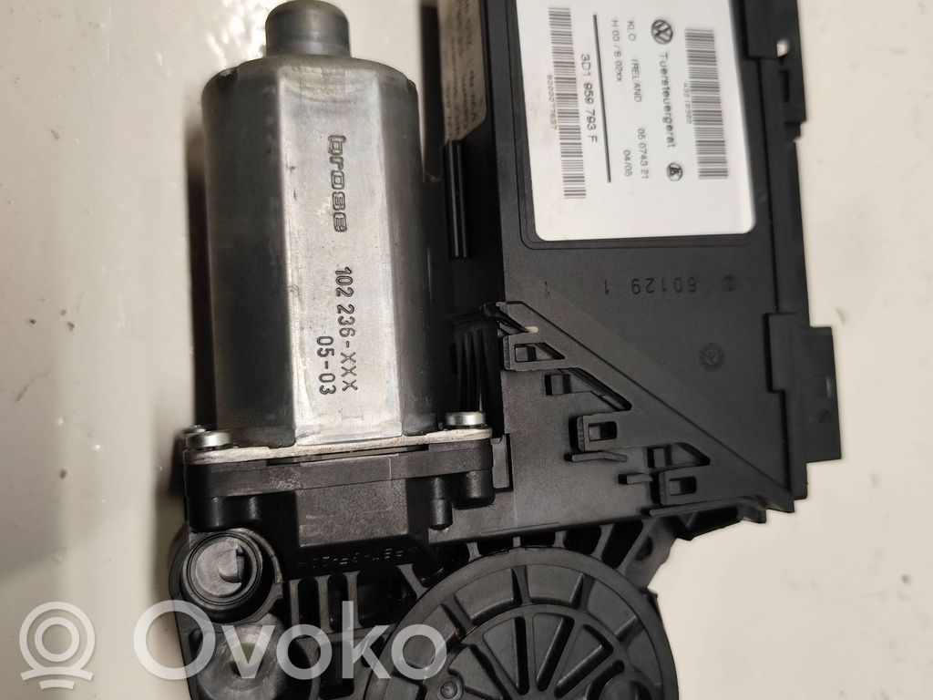 Volkswagen Touareg I Silnik regulatora szyby drzwi przednich 