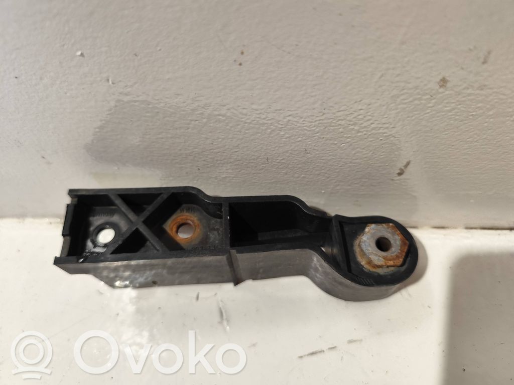 Audi A6 S6 C6 4F Front bumper mounting bracket 