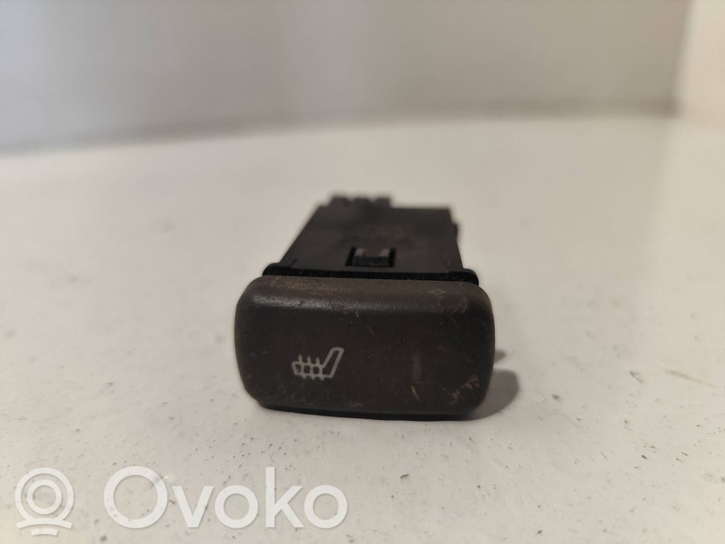 Volvo S40, V40 Przełączniki podgrzewania foteli 