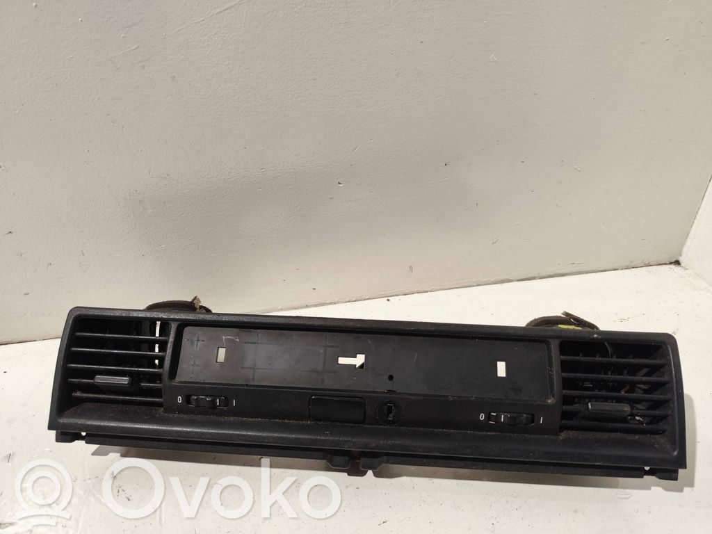 BMW 3 E36 Daiktadėžės (bordačioko) spyna 