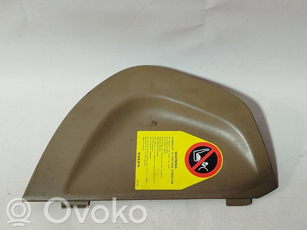 Volvo V70 Kojelaudan sivupäätyverhoilu 
