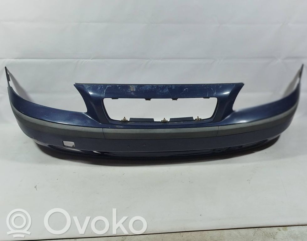 Volvo V70 Front bumper 