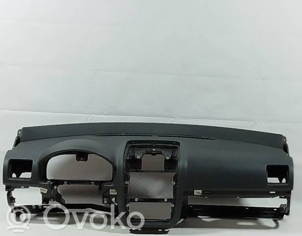 Volkswagen Jetta V Панель 