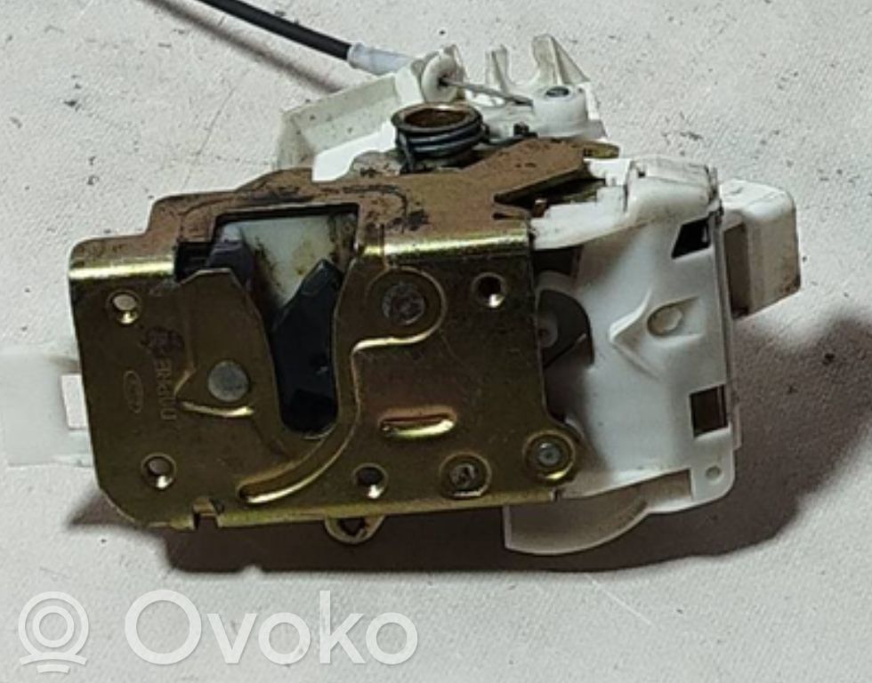Ford Mondeo Mk III Etuoven lukko 