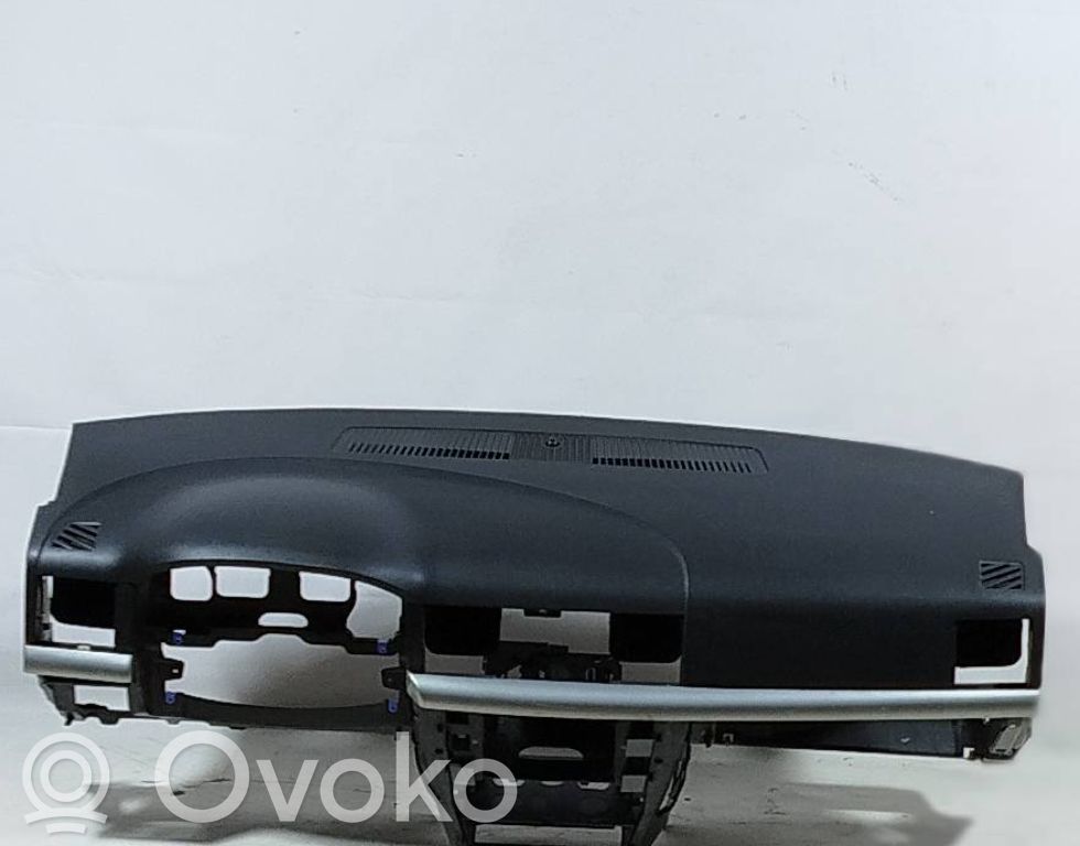Deska rozdzielcza   313686131,9180645
