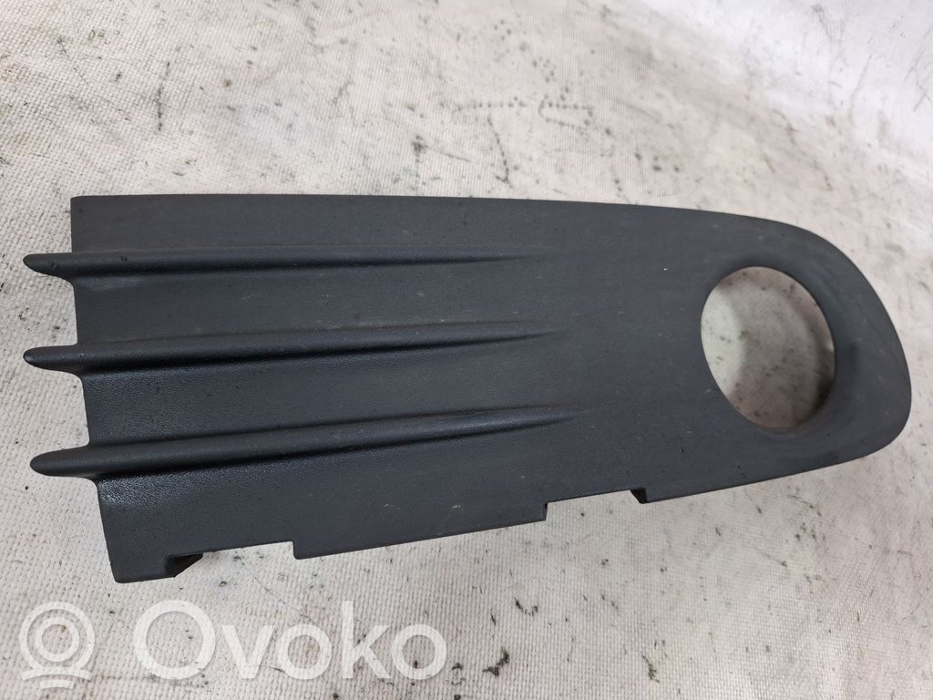 Volvo S40 Etusumuvalon ritilä 
