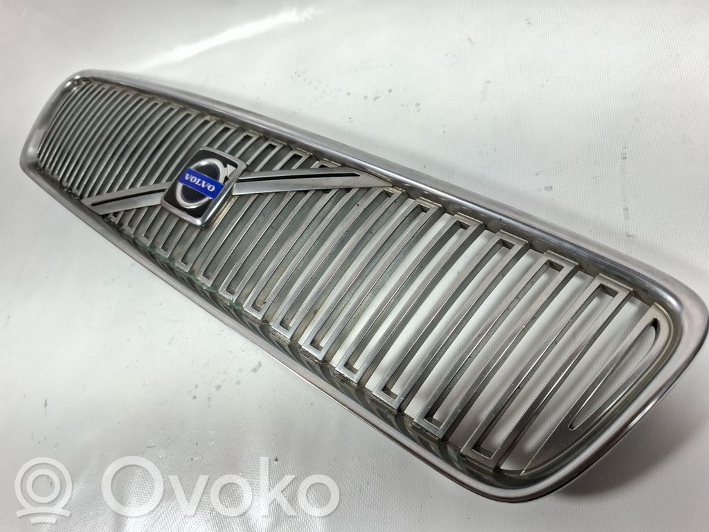 Volvo S40 Etusäleikkö 