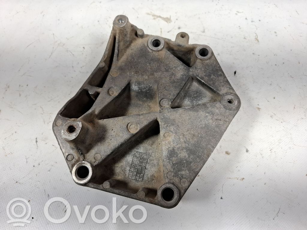 Opel Vectra C A/C compressor mount bracket 