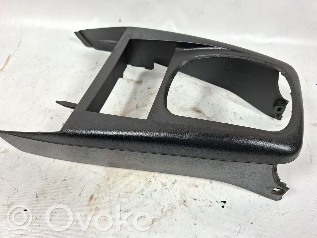 Volkswagen PASSAT B5 Kita salono detalė 