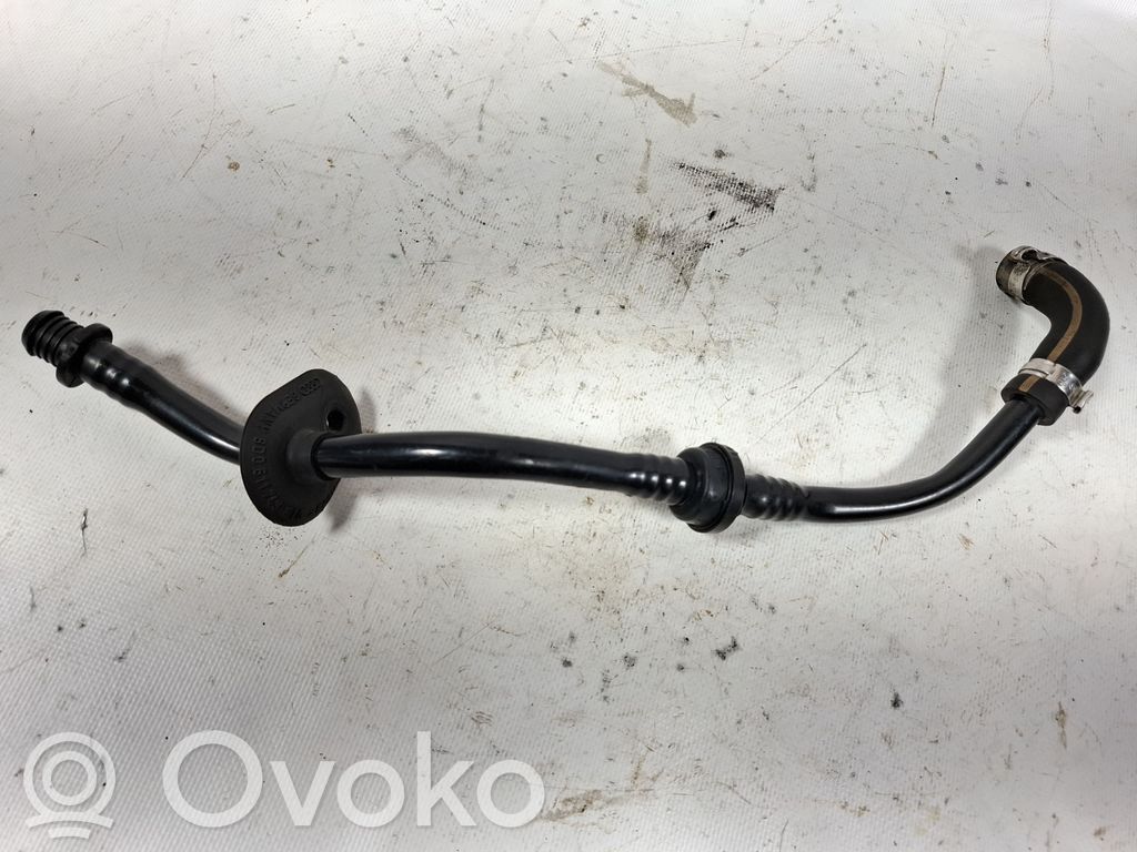 Volkswagen PASSAT B5 Przewód / Wąż podciśnienia 