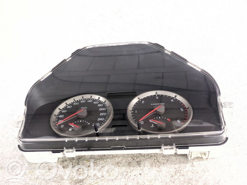 Volvo S40 Speedometer (instrument cluster) 