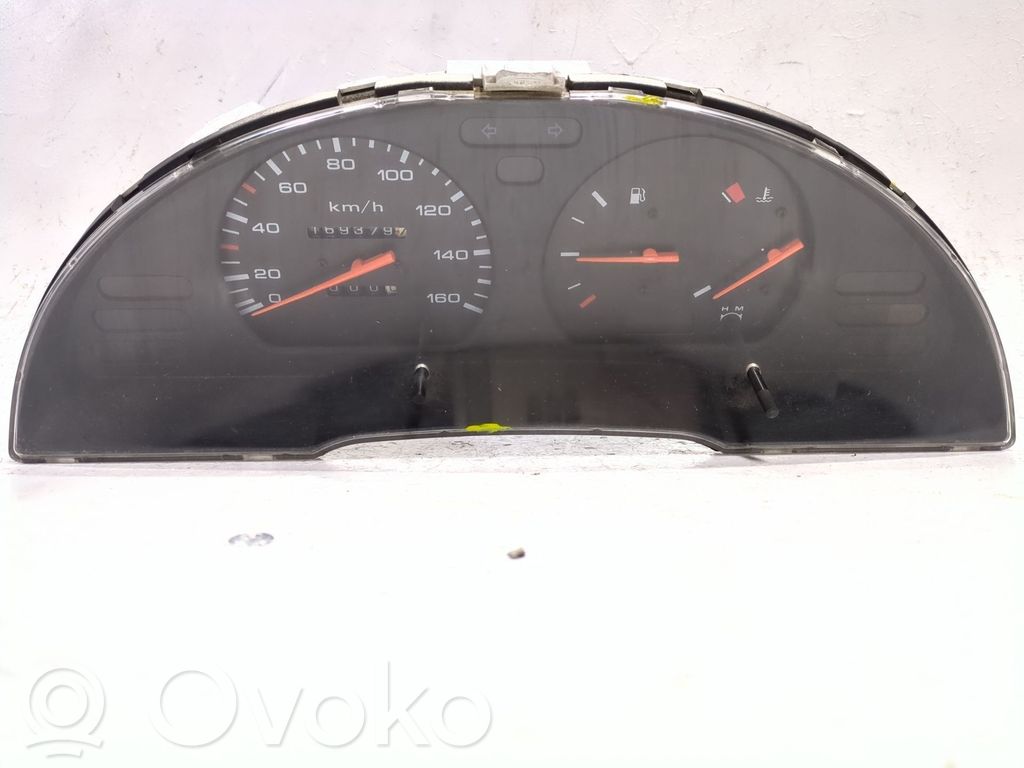 Nissan Vanette Licznik / Prędkościomierz 