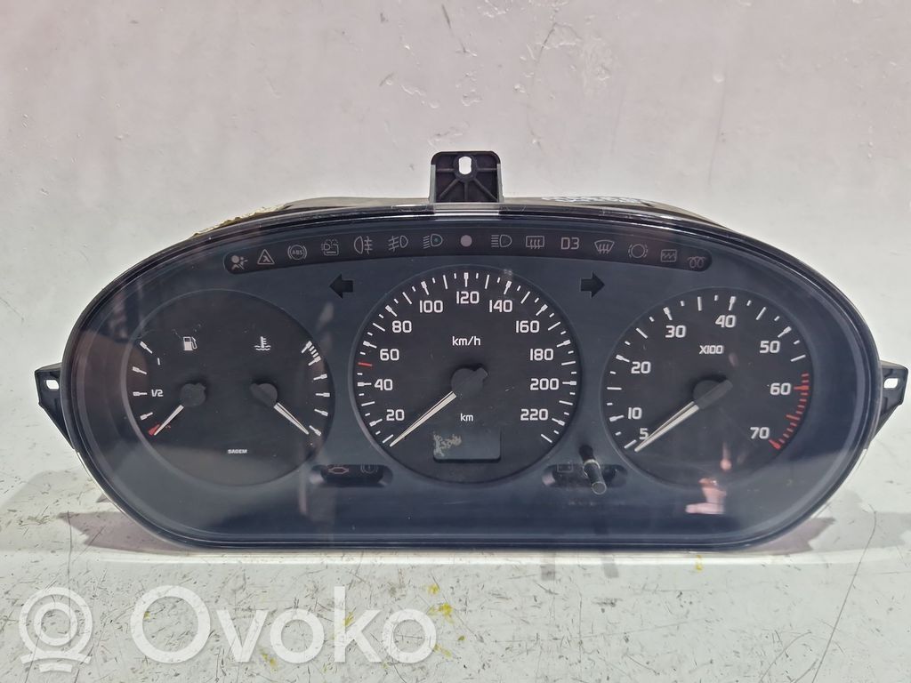 Renault Megane I Speedometer (instrument cluster) 