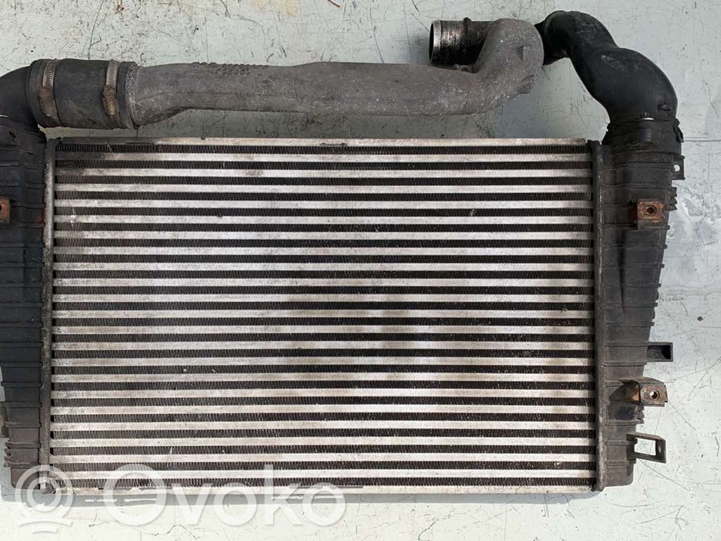 Opel Zafira B Interkūlerio radiatorius 