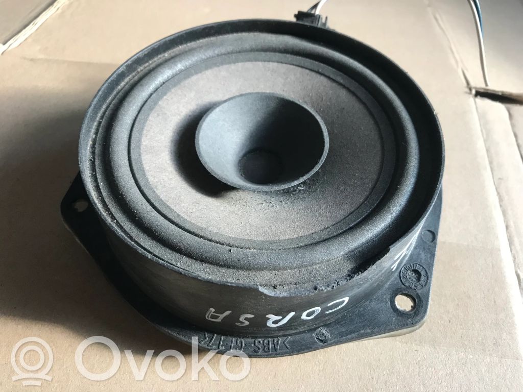 Opel Corsa D Altavoz de la puerta trasera 