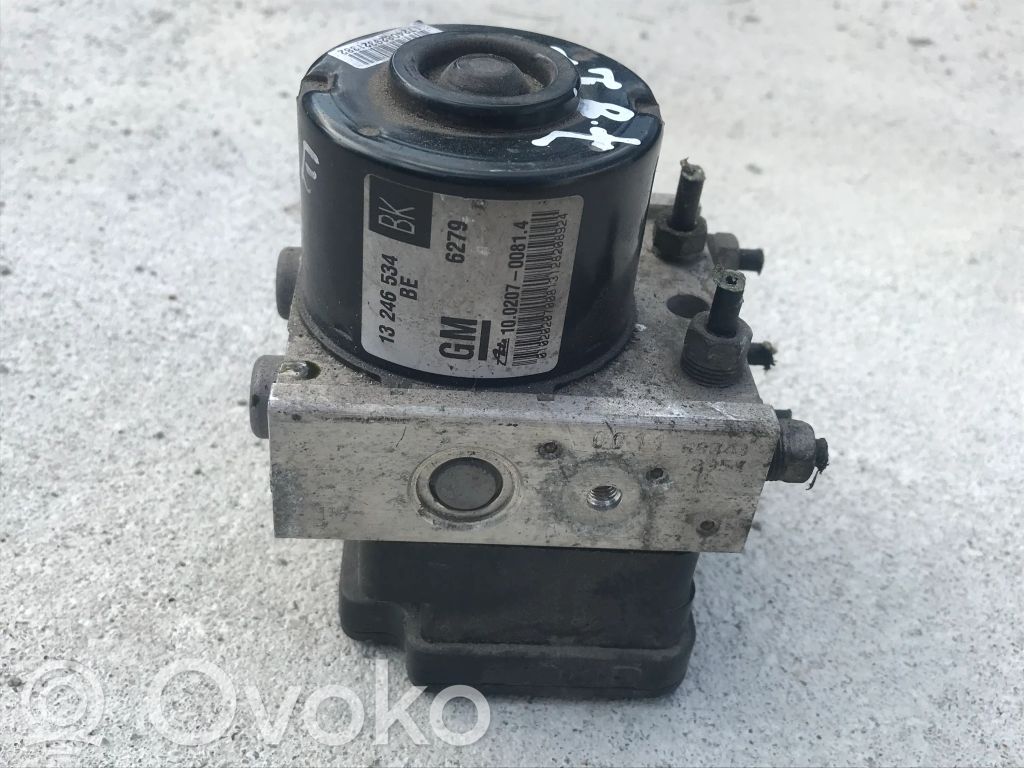 Opel Astra H Bomba de ABS 